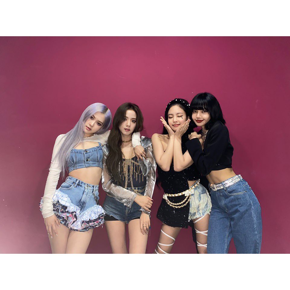 Публикация в Instagram от @blackpinkofficial